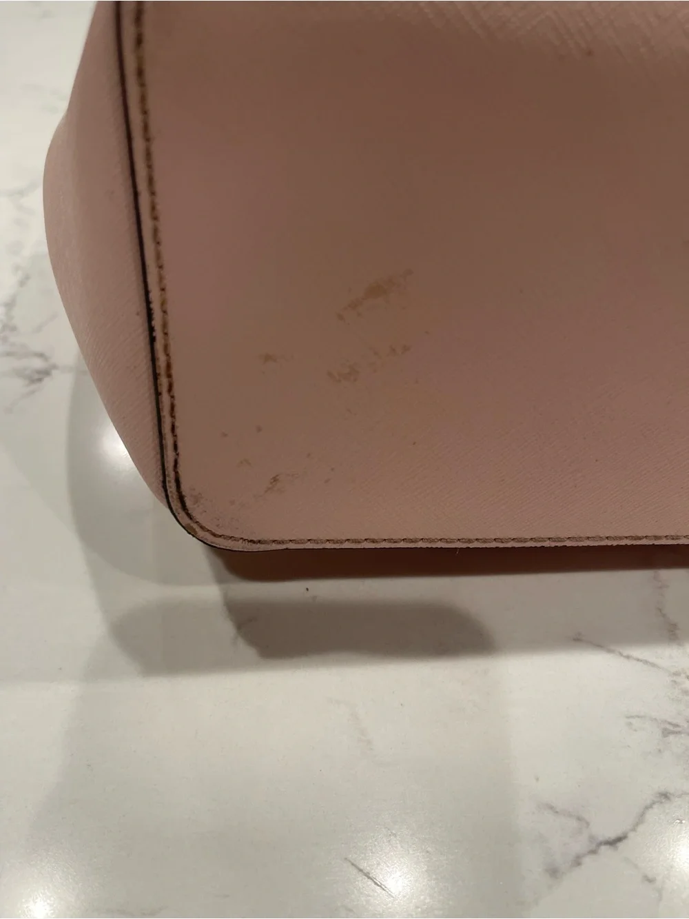 Michael Kors Blush Pink Saffiano Tote with Gold Hardware - Picture 9 of 11